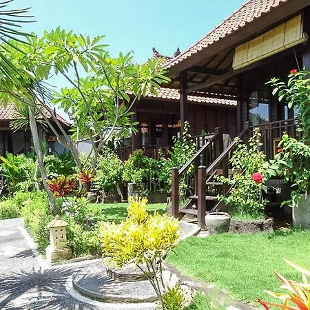 Perdana Homestay Lembongan Esterno foto